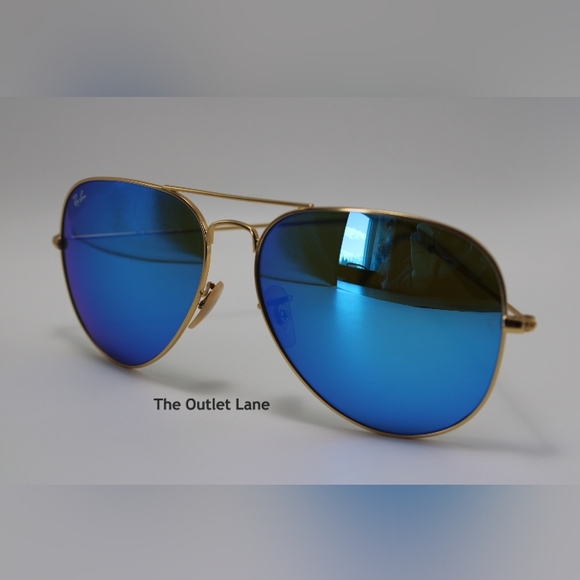 Model Display Ray-Ban Aviator Blue Mirror RB3025 - Picture 6 of 16